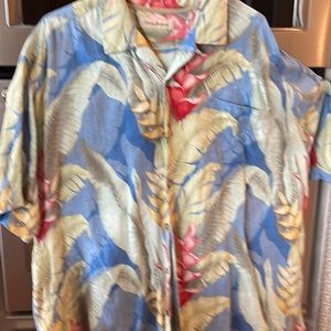 Tommy Bahamas short sleeve button down shirt